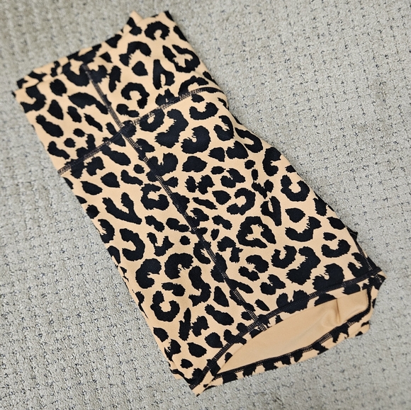 Vitality balance athletica ascend shorts - king cheetah - Picture 3 of 4